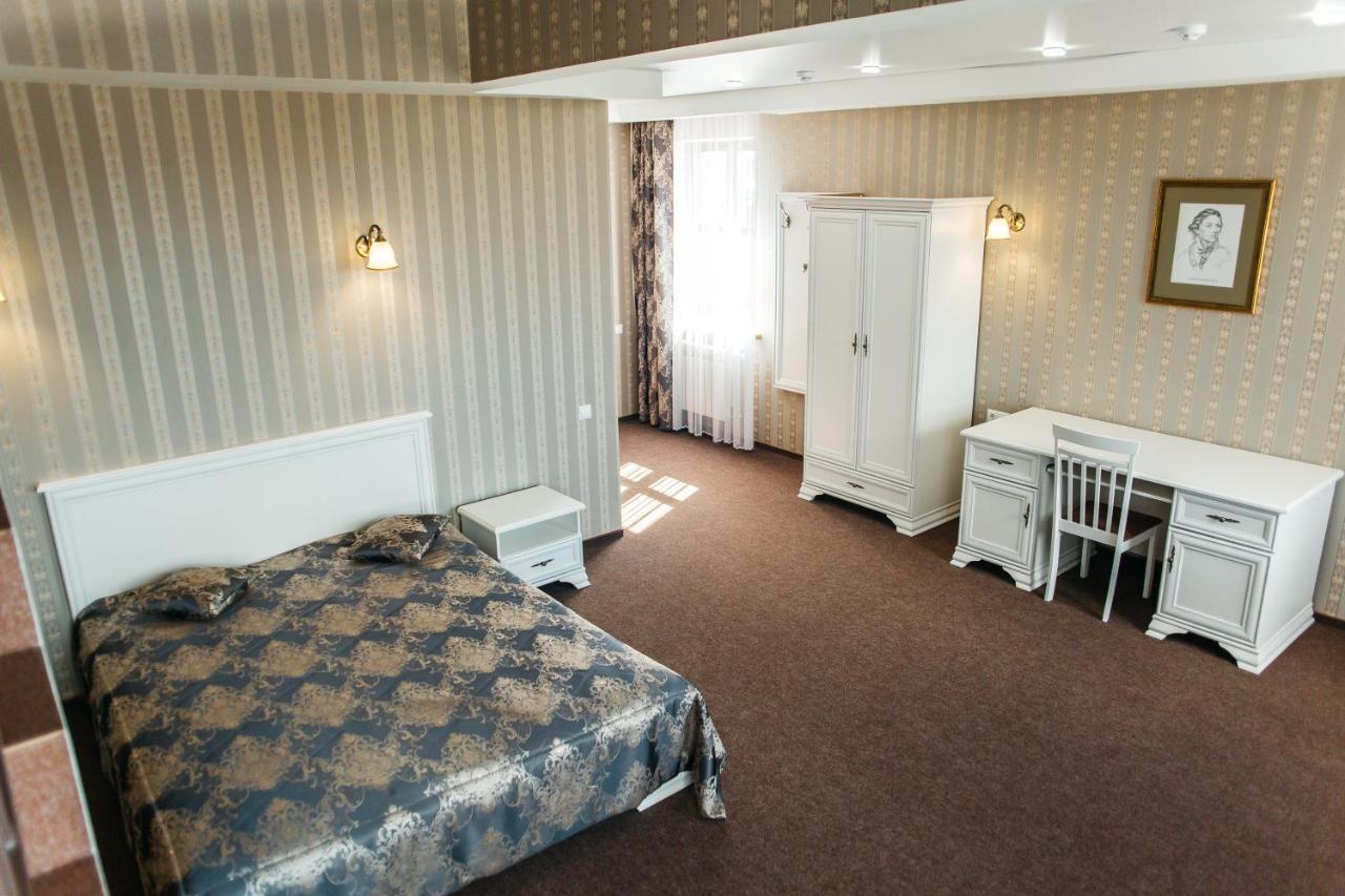 Belastok Hotel Несвиж Екстериор снимка